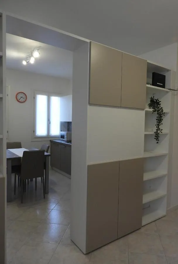 Morena Studio Apartment 阿索洛