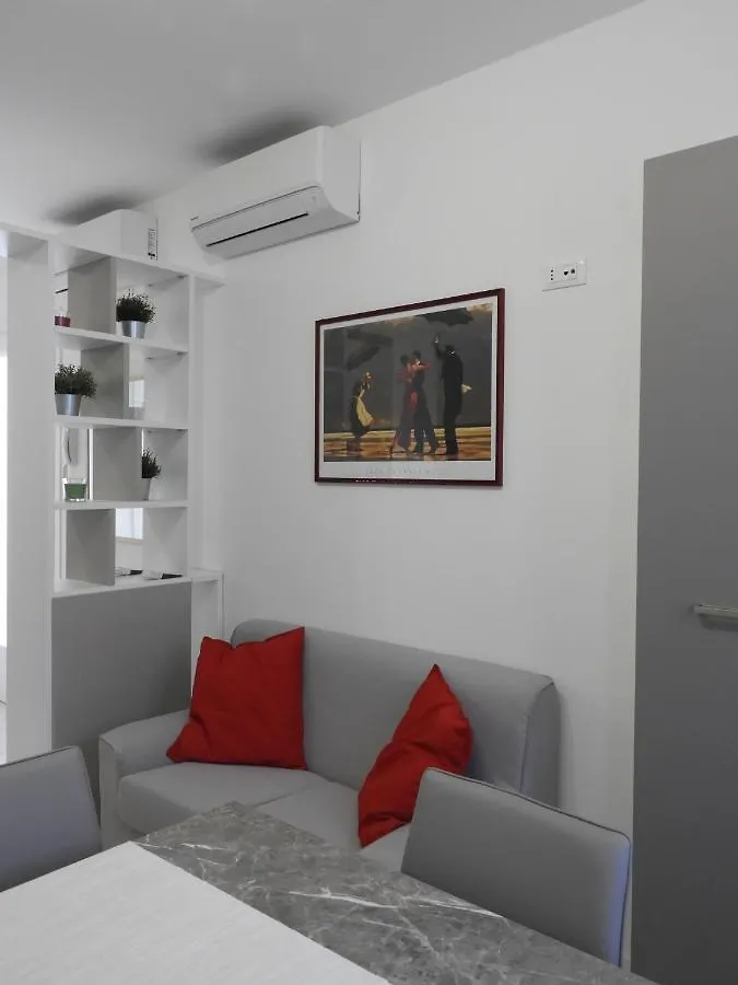 Morena Studio Apartment 阿索洛
